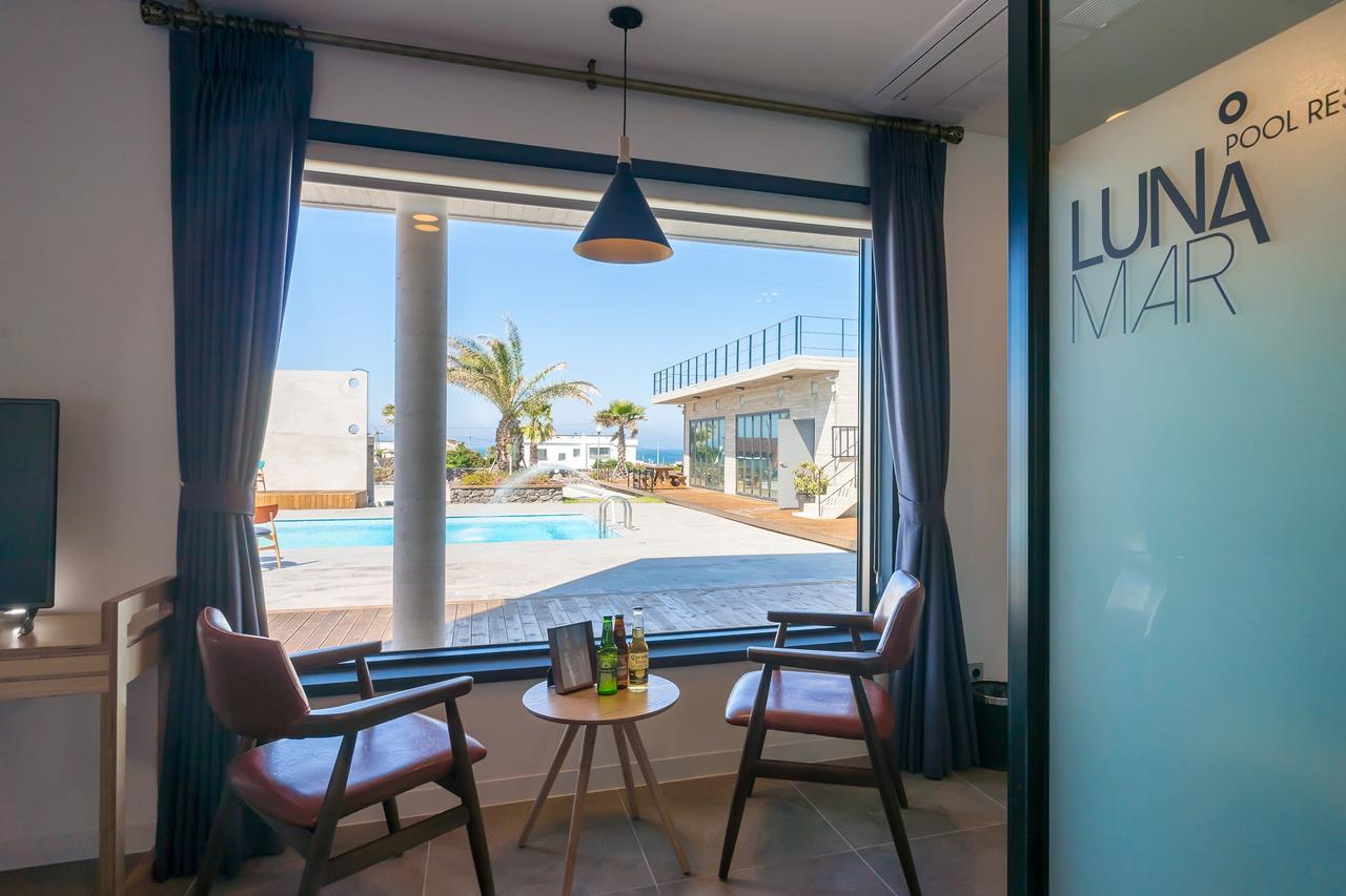 Lunamar Pension Jeju Eksteriør billede