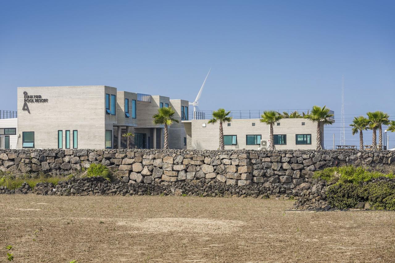Lunamar Pension Jeju Eksteriør billede