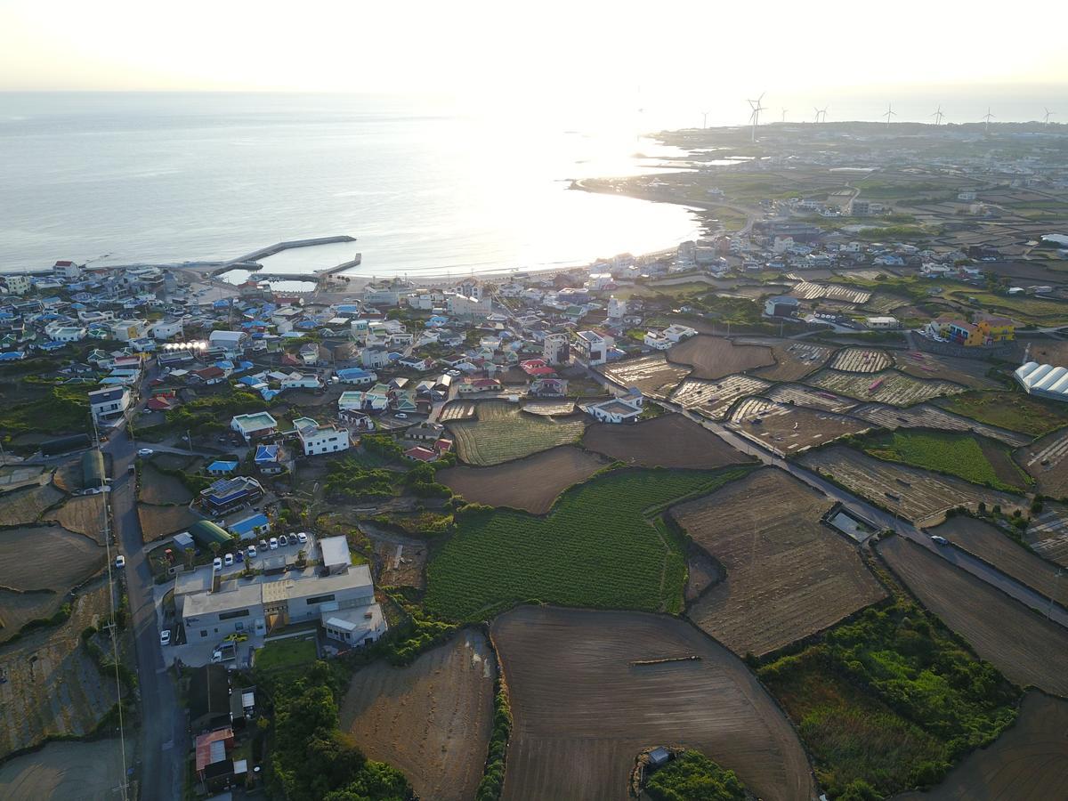 Lunamar Pension Jeju Eksteriør billede