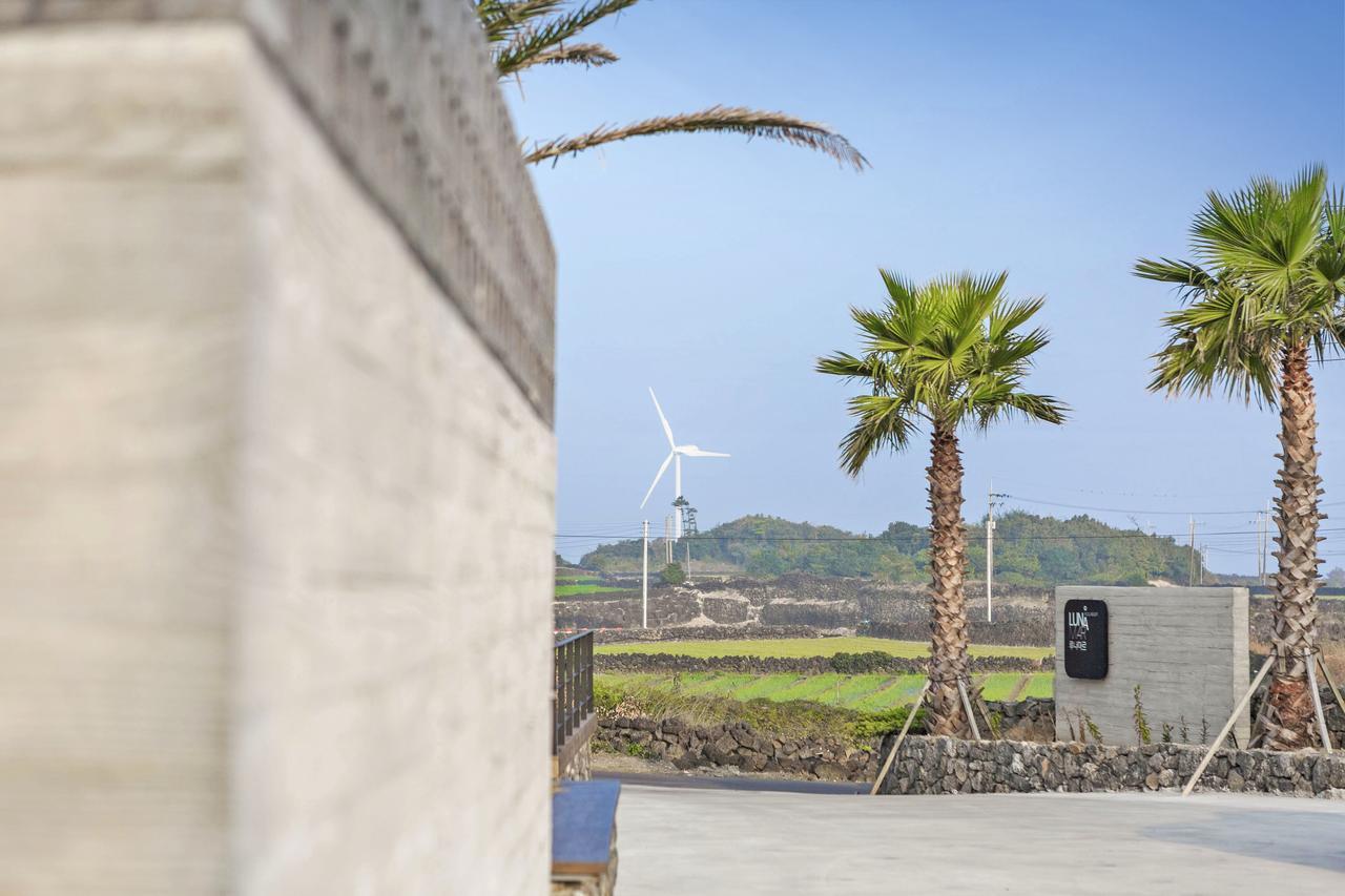 Lunamar Pension Jeju Eksteriør billede